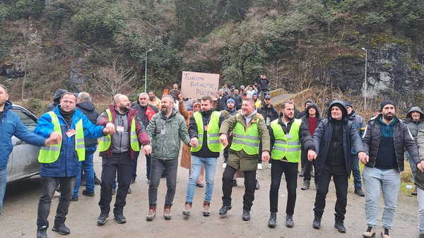Çamlıhemşin’de bungalov otellerin yıkılmasına tepki: ‘Çözüm cezalandırmak değil…’