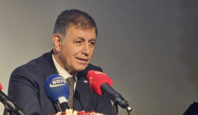 Cemil Tugay: DSİ yeni kuyulara izin vermiyor, baraj da yapmıyor