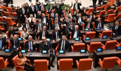 CHP milletvekilleri TBMM’yi terk etmiyor! ‘Bugün de Meclis’i çalıştıramadılar, hepsi gitti’