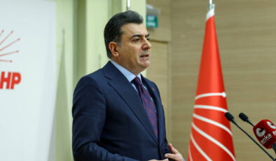 CHP Sözcüsü Emre’den Bakan Kurum’a: ‘Bu eser siyaseti değil, düpedüz tefeci siyasetidir’