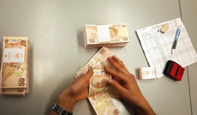 CHP’li isim verilerle anlattı: ‘Her gün 12 bin kişi ilk kez borçlanıyor’