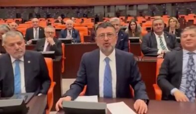 CHP’nin ’emekli’ eylemi sürüyor: ‘Ayağa kalkın ve bu hükümete meydan okuyun’