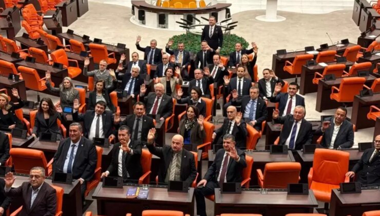 CHP’nin Meclis’teki ’emekli’ nöbeti 5. gününde: ‘O hakkı, hukuku almadan ayrılmayacağız!’