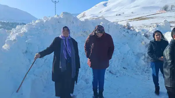 Çığ faciasının üzerinden 30 gün geçti, hala oğluna ulaşamadı: ‘Cumhurbaşkanıma sesleniyorum, benim çoğumu bulsun’