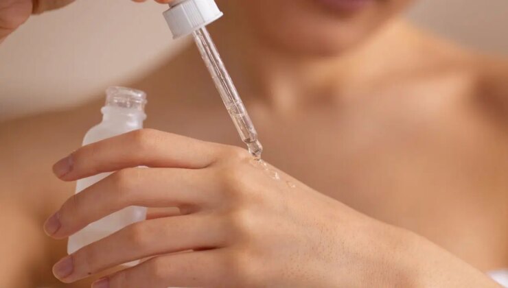 Cildi nemlendirmek isterken daha çok kurutuyor olabilirsiniz: Hyaluronik asit kullanımında yapılan kritik hata