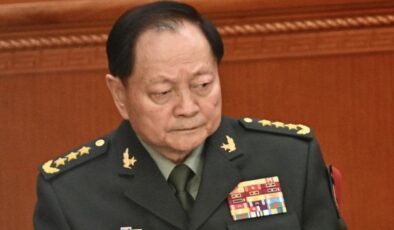 Çin’de üst düzey generale casusluk suçlaması