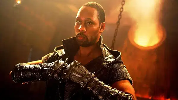 Demir Yumruklu Adam filminin konusu ne? Demir Yumruklu Adam filminin oyuncuları kim?