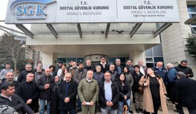 “Dilovası İşçi Katliamı Aileleri” adalet talebini Gebze Adliyesi önünden yineledi