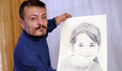 Dirsekleriyle çizdiği resimlerle hayata tutundu, siparişlere yetişemiyor