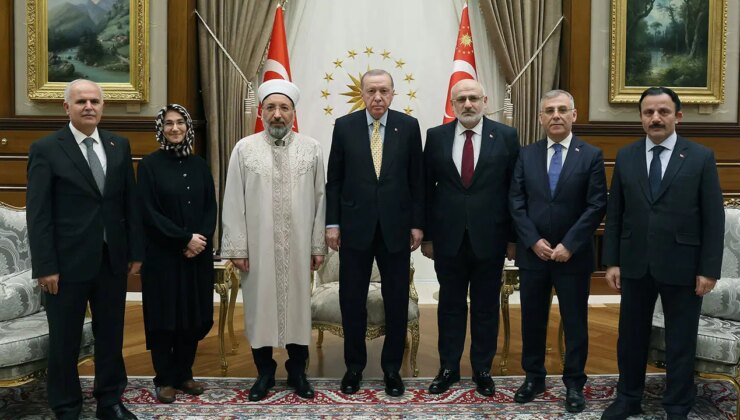 Diyanet heyeti Erdoğan’ı ziyaret etti
