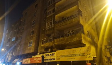 Diyarbakır’da kolon çatlağı nedeni ile iki bina tahliye edildi