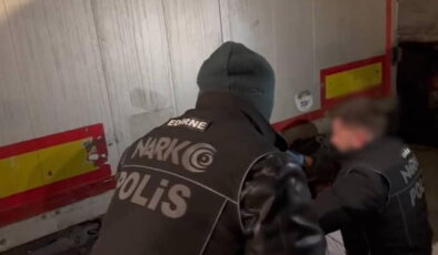 Ekiplerden Edirne’de ‘uyuşturucu’ operasyonu: 220,7 kilo kokain, 69 kilo skunk…