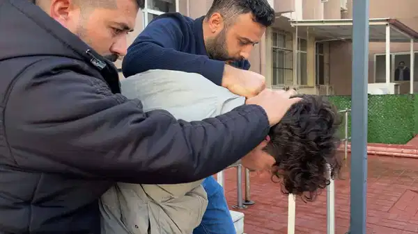 El Kaide üyesi Türkiye’ye giriş yaparken yakalandı