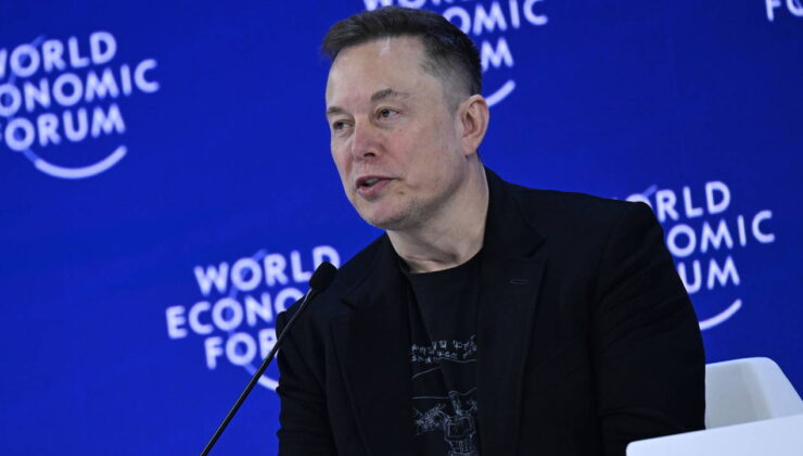 Elon Musk ilk kez Davos’ta konuştu: ‘Robotların sayısı insanları geçecek’