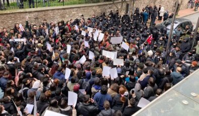 EMEP’li Bayhan’dan İçişleri Bakanı ve Gençlik ve Spor Bakanı’na : ‘Demokratik Protesto Hakkı Neden Suç Sayılıyor?’