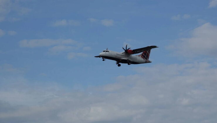 Endonezya’da alarm: 10 kişiyi taşıyan uçak kayboldu