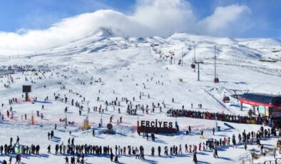 Erciyes Kayak Merkezi’nde yeni sezonun ilk ayında 1 milyon ziyaretçi