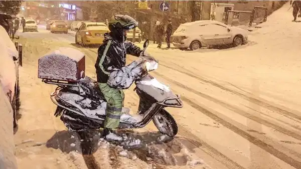 Erzincan’da motokuryelerin trafiğe çıkması yasaklandı!