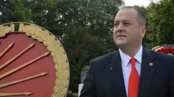 Eski CHP ilçe başkanı ofisinde ölü bulundu