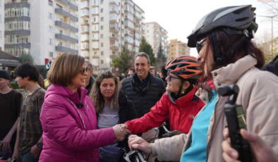 Eskişehir Büyükşehir Belediyesi’nden iklim dostu uygulama: ‘Arabasız Pazar’ başladı
