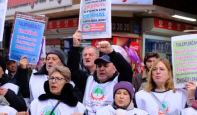 Eskişehir’de emekliler alanlardan haykırdı: Bu ülkenin emeklileri sadaka topluluğu değildir