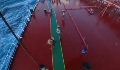 Fransa, Akdeniz’de Rus petrol tankerine el koydu