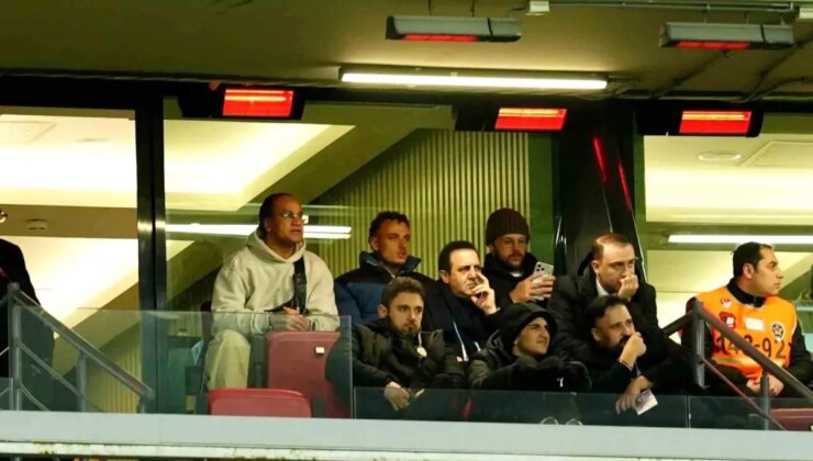 Galatasaray’ın yeni transferi Noa Lang tribünde