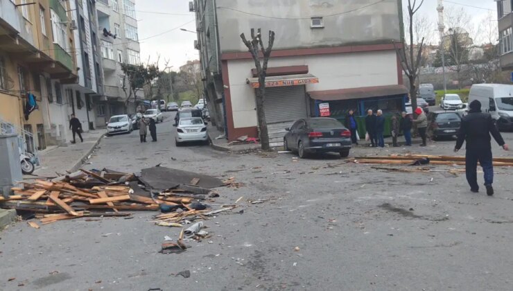 Gaziosmanpaşa’da çatı uçtu: 1 kişi yaralandı