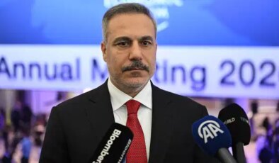 Hakan Fidan Davos’ta konuştu: Suriye mesajı verdi