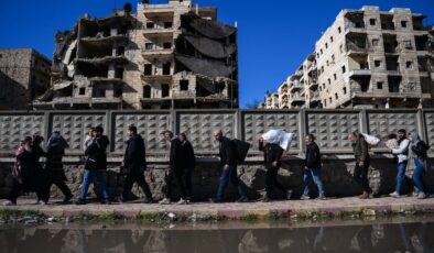 Halep’te son mahallenin kurtarılmasıyla sivil tahliyesi başladı