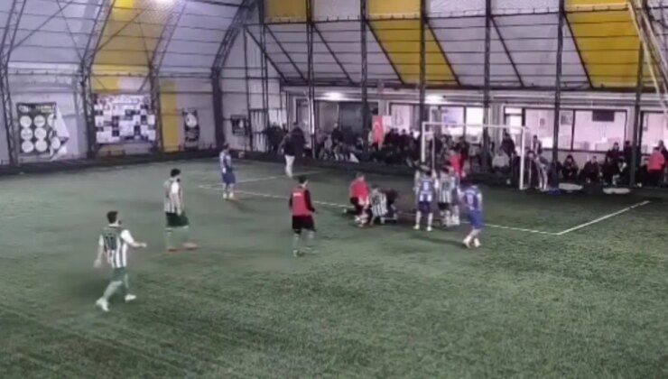 Halı sahada dili boğazına kaçan futbolcuyu maçın hakemi kurtardı