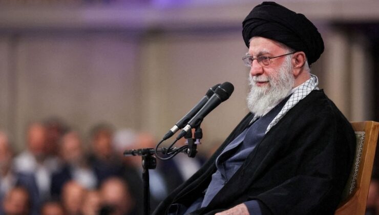 Hamaney: ABD Başkanı’nı memnun etmek için ülkenin kamu mallarını tahrip ettiler