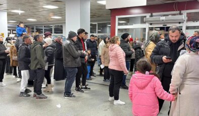 Hastanelerde ve acil servislerde yoğunluk… Uzmanından kritik açıklama: ‘Gribal enfeksiyon vakalarında zirve dönemindeyiz’