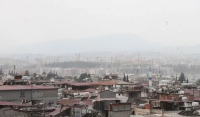 Hatay’da elektrik kesintileri sürüyor: “Üç gündür elektriksiz, soğuktayız”