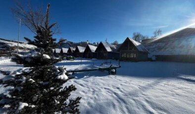 Hava sıcaklığı eksi 24,8’e düştü: Dev sarkıtlar oluştu!