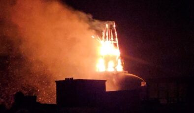 Hollanda’da tarihi Vondelkerk Kilisesi’nde yangın