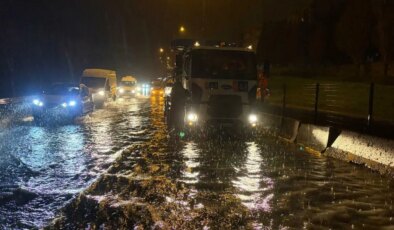 İBB’den fırtına ve yağışa ilişkin bilgilendirme raporu: Sıcaklıklar 2-3 dereceye inecek