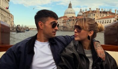 İdo Tatlıses ve Yasemin Şefkatli Amerika’da! İkizlerle tatil