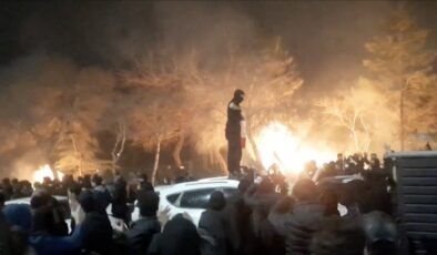 İran: ABD ve İsrail, İran’a DEAŞ militanları gönderdi