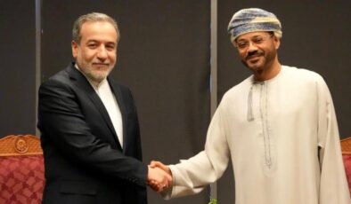 İran ve Umman Dışişleri Bakanları ikili ve bölgesel konuları görüştü