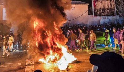 İran’da gösterilerde ölenlerin sayısı 2 bin 500’ü aştı