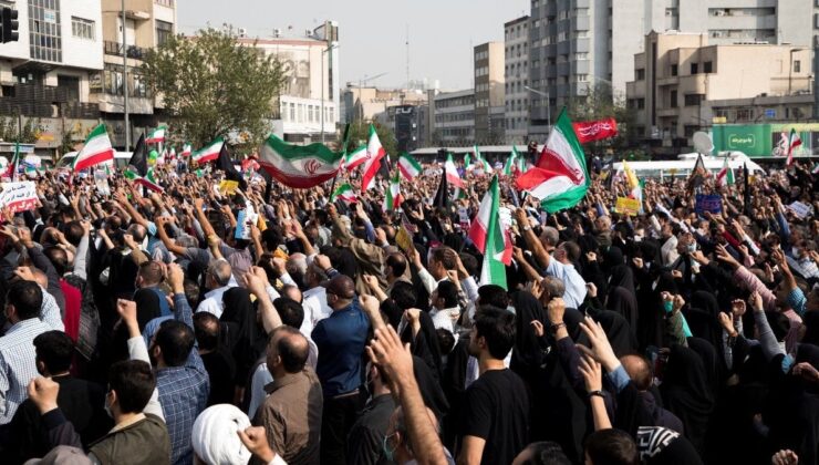 İran’da protestolara karşı çözüm: Herkese 7 dolar verilecek