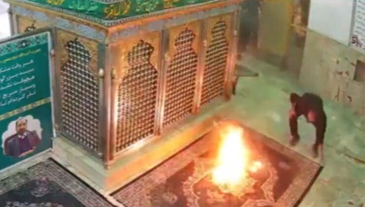 İran’da türbeler yakıldı