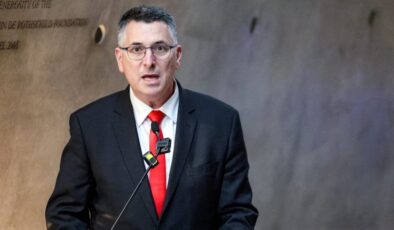 İsrail Dışişleri Bakanı Saar, Azerbaycanlı mevkidaşı Bayramov ile görüştü