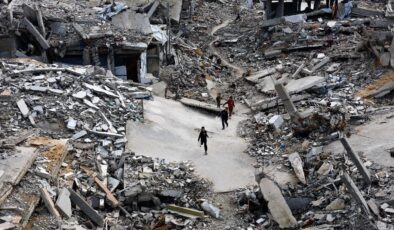 İsrail Gazze’de işgal ettiği bölgelere saldırılarını sürdürüyor