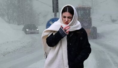 İstanbul’da hayatı felç eden kar yağışı ne kadar sürecek? Merak edilen soru yanıt buldu