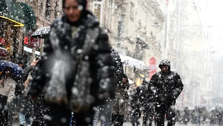 İstanbul’da kar geliyor, tarih verildi! Meteoroloji ve AKOM’dan peş peşe uyarılar