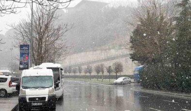 İstanbul’da kar yağışı aralıklarla etkisini sürdürüyor