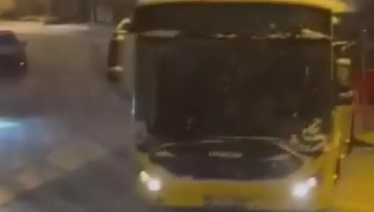 İstanbul’da Kar Yağışı Nedeniyle İETT Otobüsü Yokuştan Kaydı
