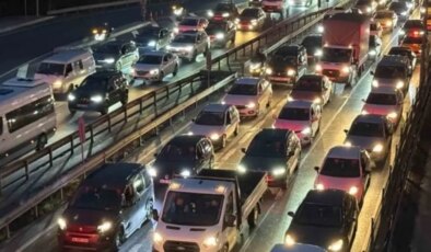 İstanbul’da trafik var mı? SON DAKİKA! 10 Ocak hangi ilçelerde trafik var, hangi yollar kapalı?